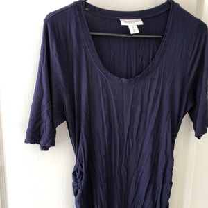Navy blue form fitting maternity